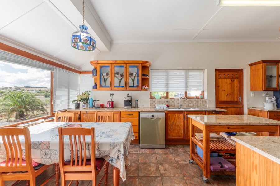 4 Bedroom Property for Sale in Napier Western Cape